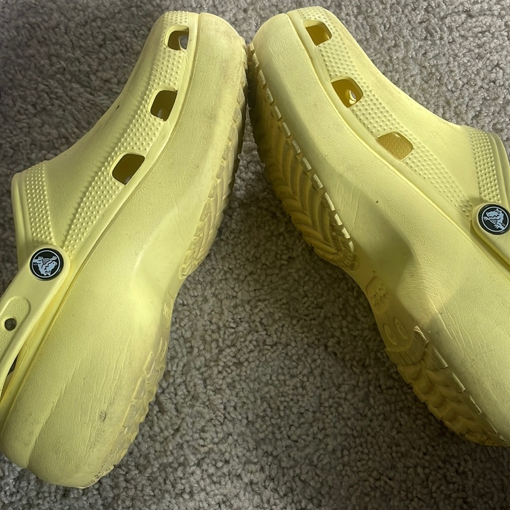Platform crocs